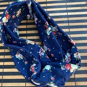 Blue floral knotted headband